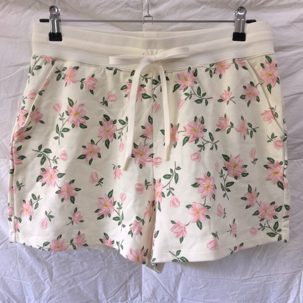 Draper James Magnolia Pull On Shorts Women’s size Medium NWT